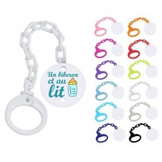 Attache tétine personnalisée un biberon et au lit modèle garçon