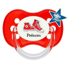 Tétine personnalisée Basket Converse rouge et prénom