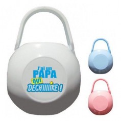 Boite à tétine à la maison c’est papa qui commande quand maman n’est pas là 