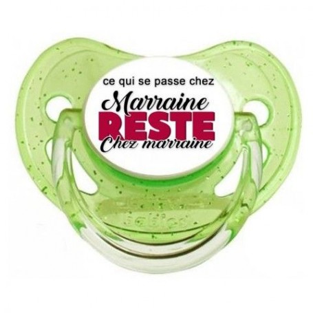 Tétine de bébé ce qui se passe chez marraine reste chez marraine